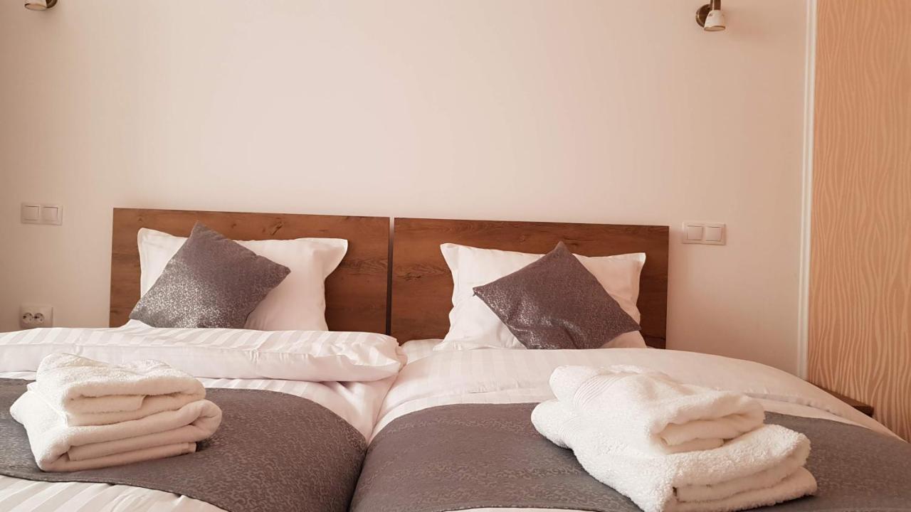 Resting House Hotel Braşov Eksteriør billede